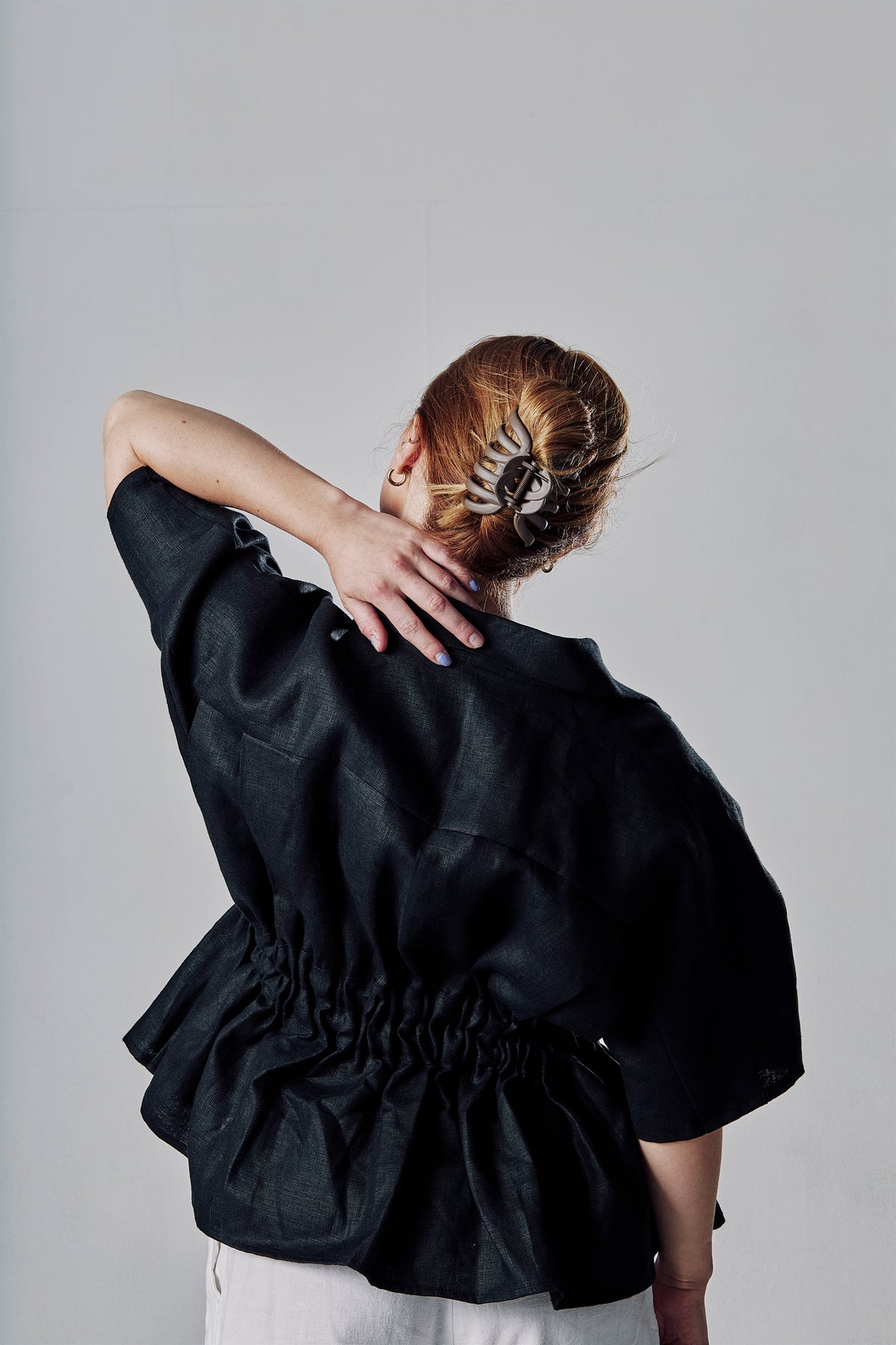 Cropped Valerian Shirt in Black
